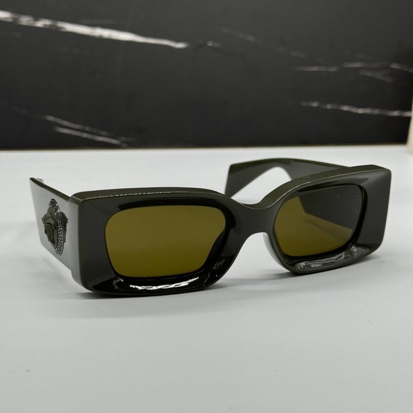 NEW MOD 4474U 5491/73 VERSACE GREEN GREY SQUARE VE4474U 549173 UNISEX SUNGLASSES - Picture 4 of 11